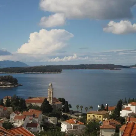 Sto Apartman Hvar Town